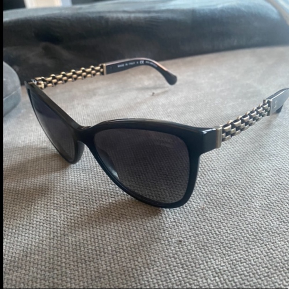 Chanel cat-eye sunglasses with case